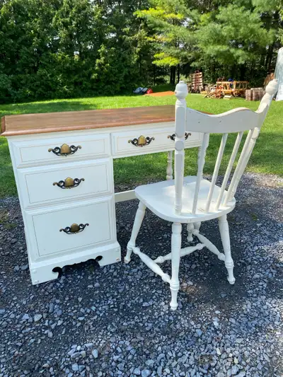 Vintage Drouin White Maple Desk with Chair (CAN DELIVER), View more