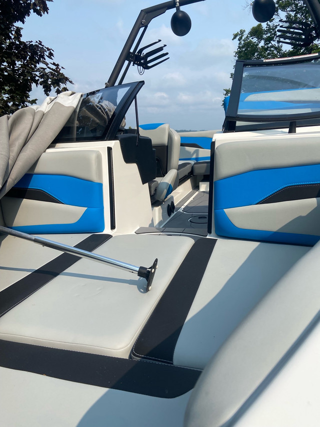 2023 Axis Wakeboat  in Other in Edmonton - Image 3