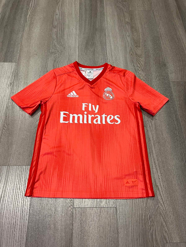 Adidas Real Madrid 18/19 Football Soccer Jersey Youth L 13-14 in Kids & Youth in City of Toronto