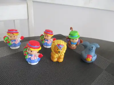 6 Fisher Price Little People Circus Figures - PRICE FOR ALL, View more