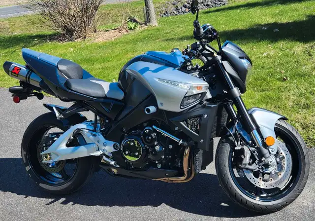Suzuki B-King ABS 2009  in Sport Touring in Longueuil / South Shore - Image 4