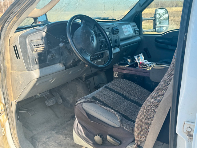 2006 f550 6.0l diesel in Cars & Trucks in Edmonton - Image 4