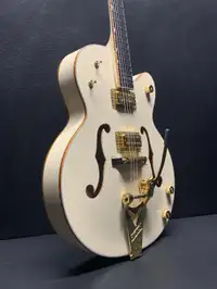 Gretsch Stephen Stills Signature Falcon Hollow Body With Bigsby