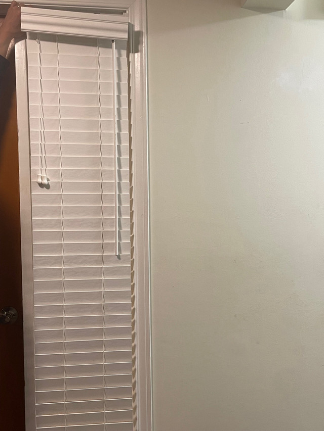 Two White blinds for door sidelights 13.5” wide for 70” length in Window Treatments in Ottawa - Image 2