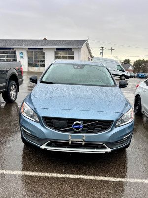 2017 Volvo V60 Cross Country AWD T5