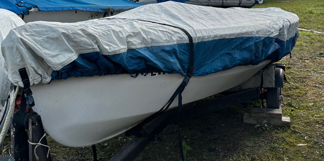 CL 16 Sailboat For Sale in Water Sports in Oshawa / Durham Region - Image 3
