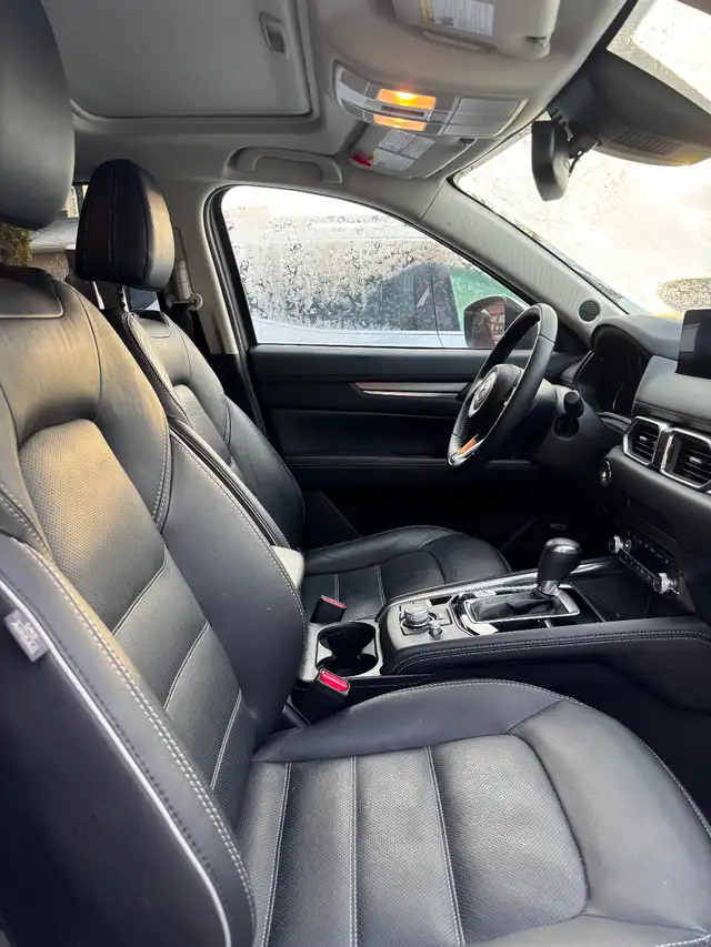 Lease Takeover - 2024 Mazda CX-5 GT in Cars & Trucks in Oshawa / Durham Region - Image 9