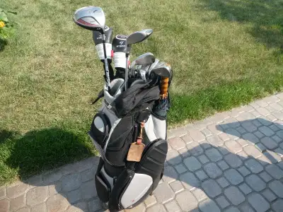 Men’s Adams Super S Right Hand Golf Club set and Bag, View more
