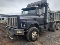 1988 International Navistar tandem dump truck