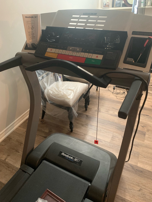 Reebok Rx 6200 treadmill in Exercise Equipment in Hamilton - Image 2
