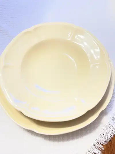 Hudson Bay Plates -set of 13, View more
