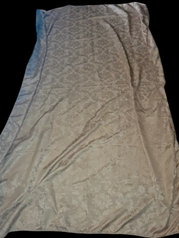 Fancy design fabric/ table cloth. I deliver!633844614717471215