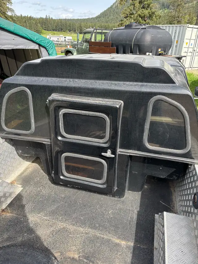 Truck Sleeper for full size pickup.  in Other Parts & Accessories in Kamloops - Image 4