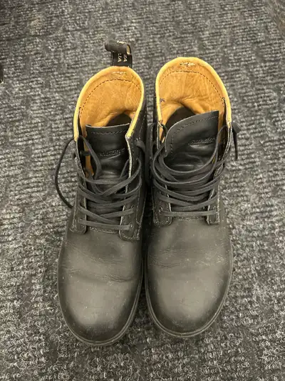 Blundstone Women’s US 7, View more