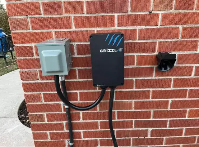 EV Charger Installation & Electrical Services in Electrician in City of Toronto - Image 3