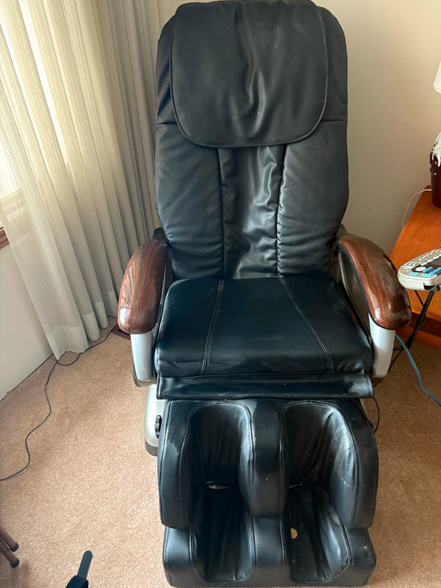 Black massage chair in Chairs & Recliners in Calgary