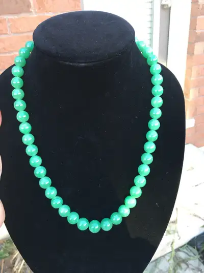 beautiful natural bright green jadeite bead necklace, View more