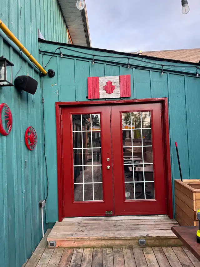 Large, Rustic, Handmade, Wooden Canadian Flags and Signs in Hobbies & Crafts in Peterborough - Image 6