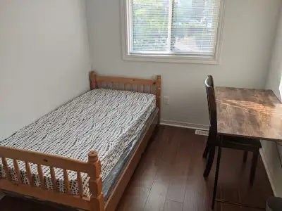(Utilities included) Furnished Room for Rent Near UWO For Male