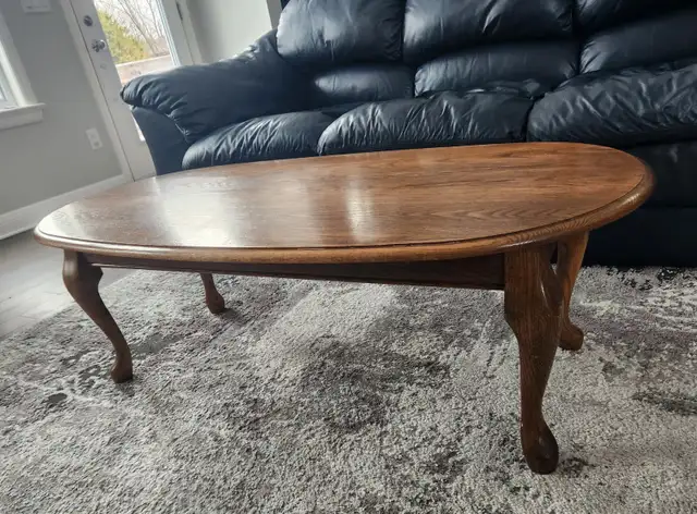Solid Oak Table Set (coffee + one end table) in Coffee Tables in Ottawa - Image 3