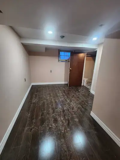 Rent $500 Parking available Furnished room All amenities is nearby - TTC, Restaurant's, Laundry, Gro...