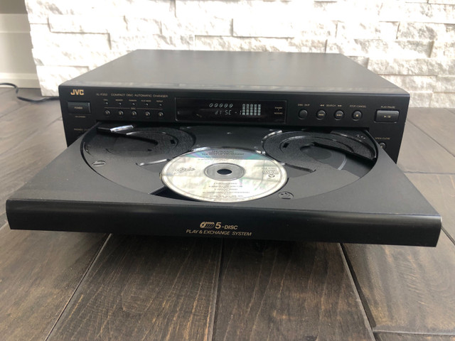 JVC 5-DISC CD PLAYER  in Stereo Systems & Home Theatre in La Ronge - Image 2