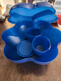 Tupperware Chip N' Dip bowl