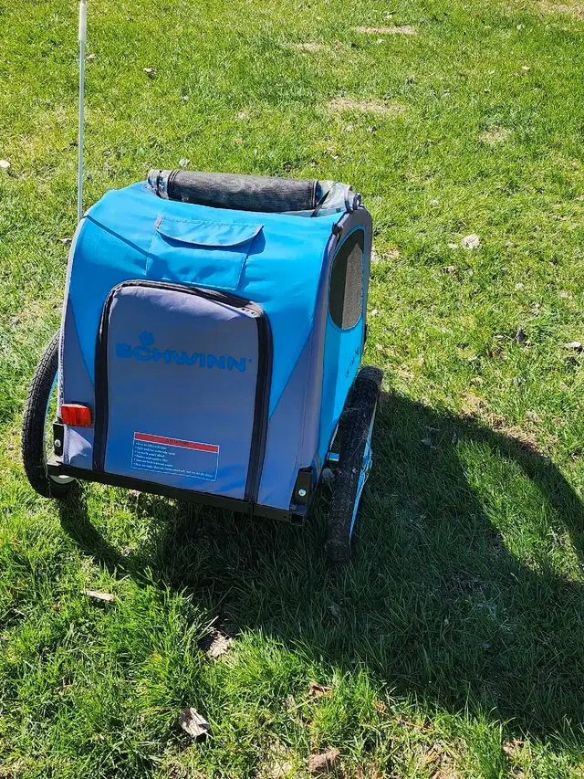 Bicycle dog trailer  in Accessories in Renfrew - Image 3