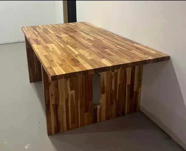 Dining Room Table in Dining Tables & Sets in Sarnia - Image 3