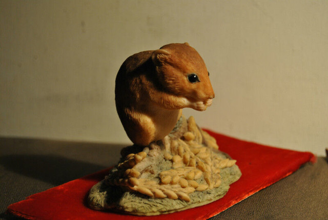 BORDER FINE ARTS MOUSE FIGURE BY RAY AYRES in Arts & Collectibles in Vancouver
