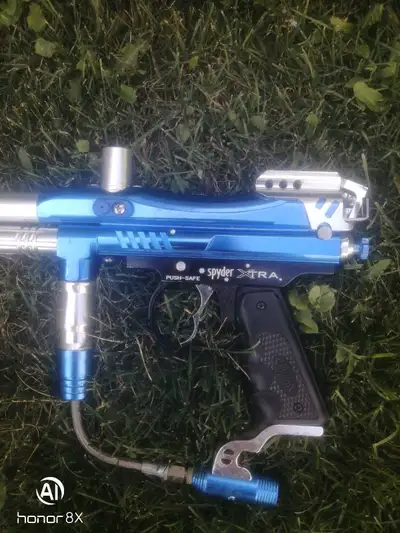 Spyder Xtra paintball gun, View more