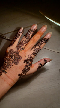 Henna Artist (Mehndi)