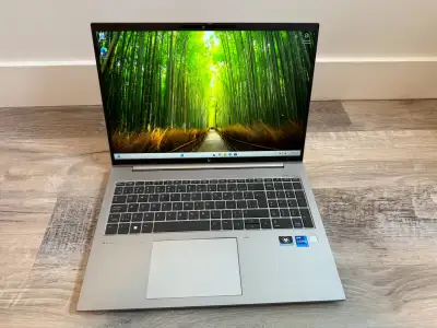 HP ZBook Firefly 16 inch G9 (i7-1255U/NVIDIA T550/32GB RAM), View more