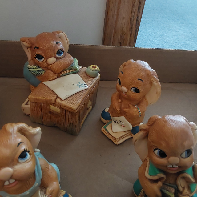 4 Pendelfins with piano, Angelo, Boswell, Rolly, Newboy. in Arts & Collectibles in St. Albert - Image 4