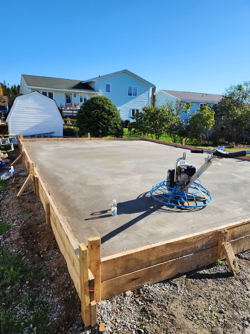 One bedroom in a quiet building located 42 centennial drive Room