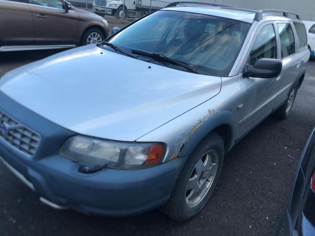 2002 Volvo V70xc AWD dans Autos et camions  à Ville de Montréal - Image 3