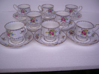 4 Sets Vintage Footed Royal Albert “PETIT POINT” Cup & Saucer