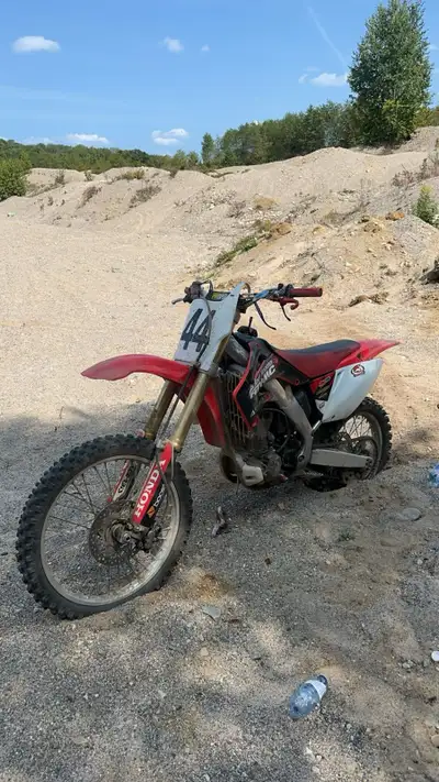 Selling my 2004 crf250r Bike is well maintained oil change done every five hours, bike run great hav...