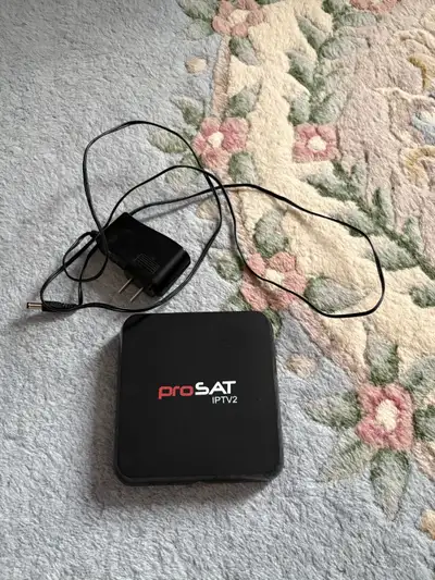 Android box to stream or watch movies, tv shows, etc. Pick up in Mississauga north of Heartland Town...