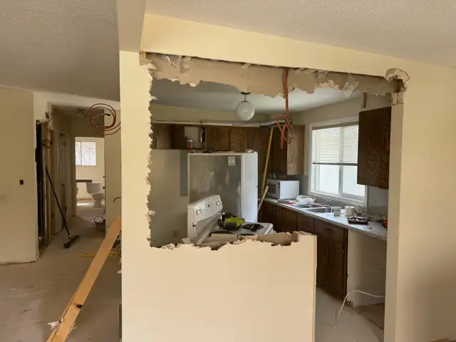 Reliable & Professional Handyman Services – Affordable Rates! in Renovations, General Contracting & Handyman in Calgary - Image 6