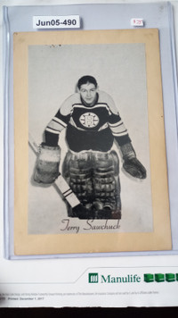1944-63  Beehive Terry Sawchuck Boston Bruins Group 2  photo