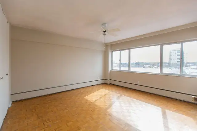 $2050 Spacious 2 bedroom condo in central Waterloo for rent. in Long Term Rentals in Kitchener / Waterloo - Image 8
