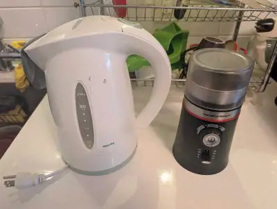 Free, for parts, Hamilton Beach grinder and Philips water heater, View more