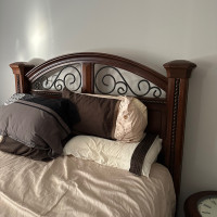 Queen size bedroom set 