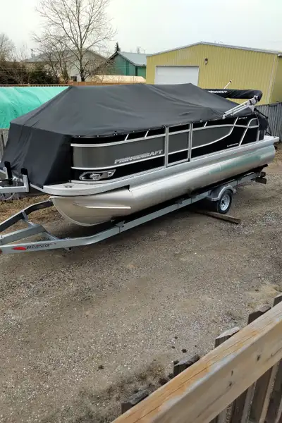 2021 PrinceCraft 21RL LE Pontoon, View more