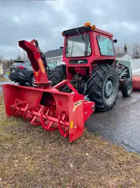 Massey 275 -1983 tractor with snowblower