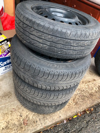 4 Winter Tires with rims, 215/60R16