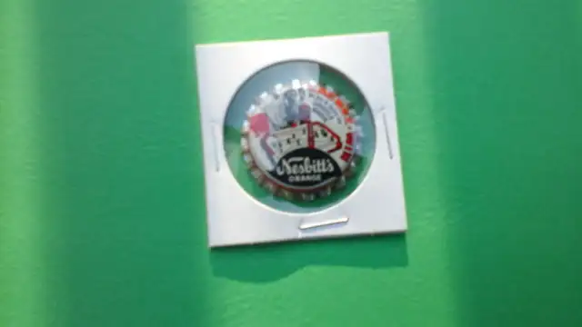 Vintage Hockey: 1972-73 Nesbitt's Bottle Cap (Jean Beliveau) in Arts & Collectibles in Bedford - Image 4