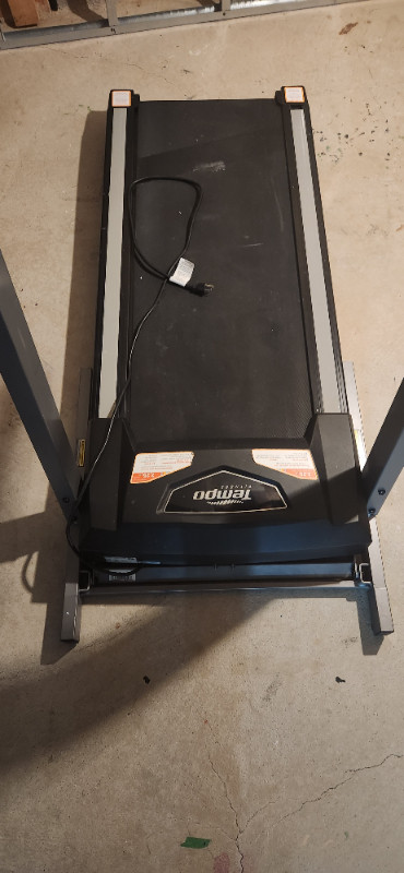 Treadmill in Exercise Equipment in Oakville / Halton Region