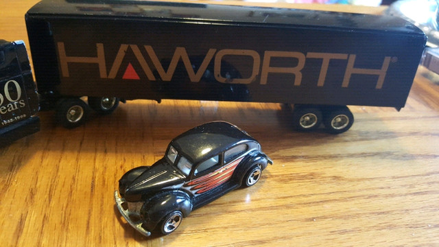 Erti collection, Peterbilt 377A/E, + VW car metal both for $35 . in Toys & Games in Markham / York Region - Image 2